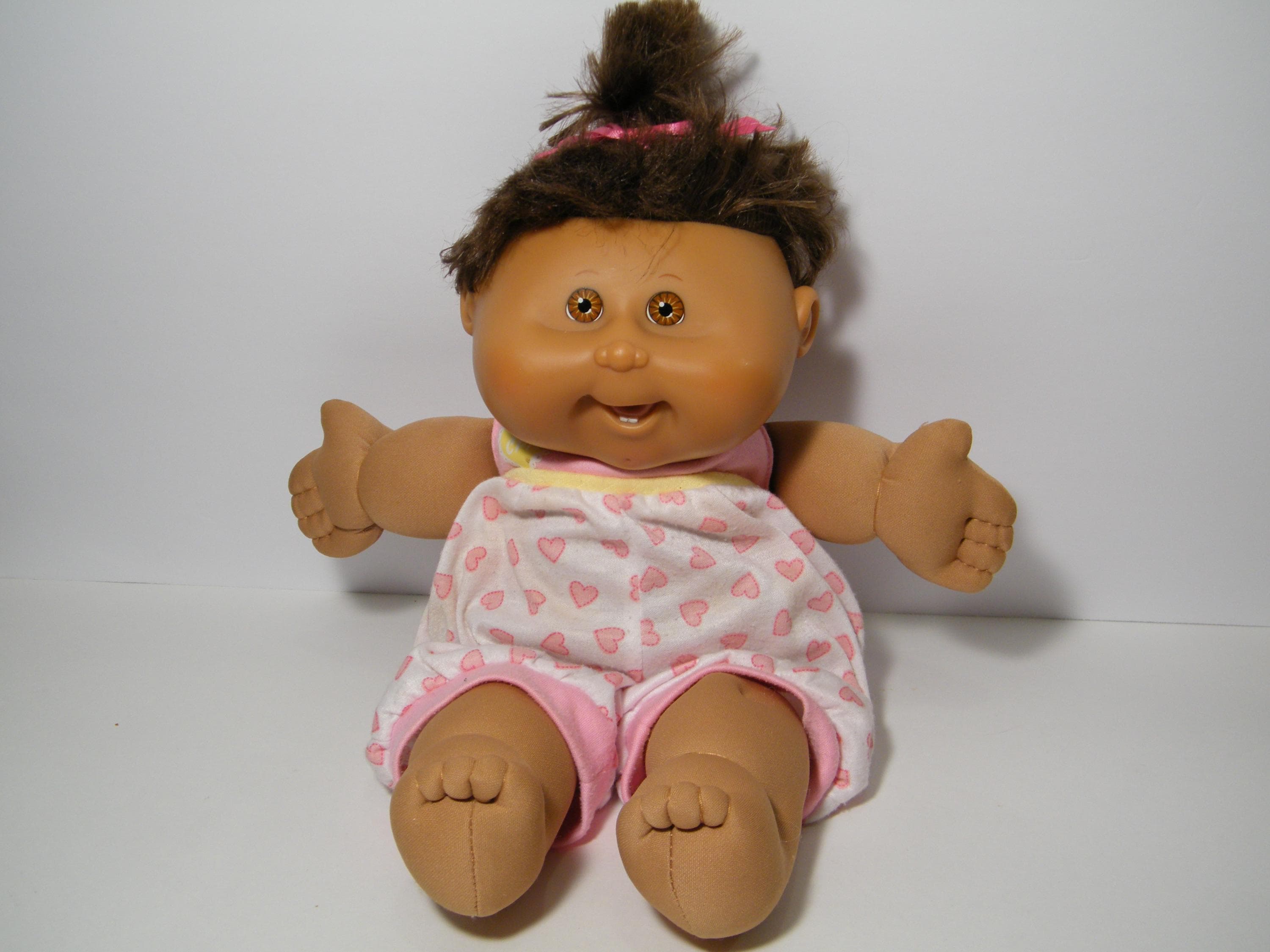 Cabbage Patch Doll With Short Hair - Main Image
