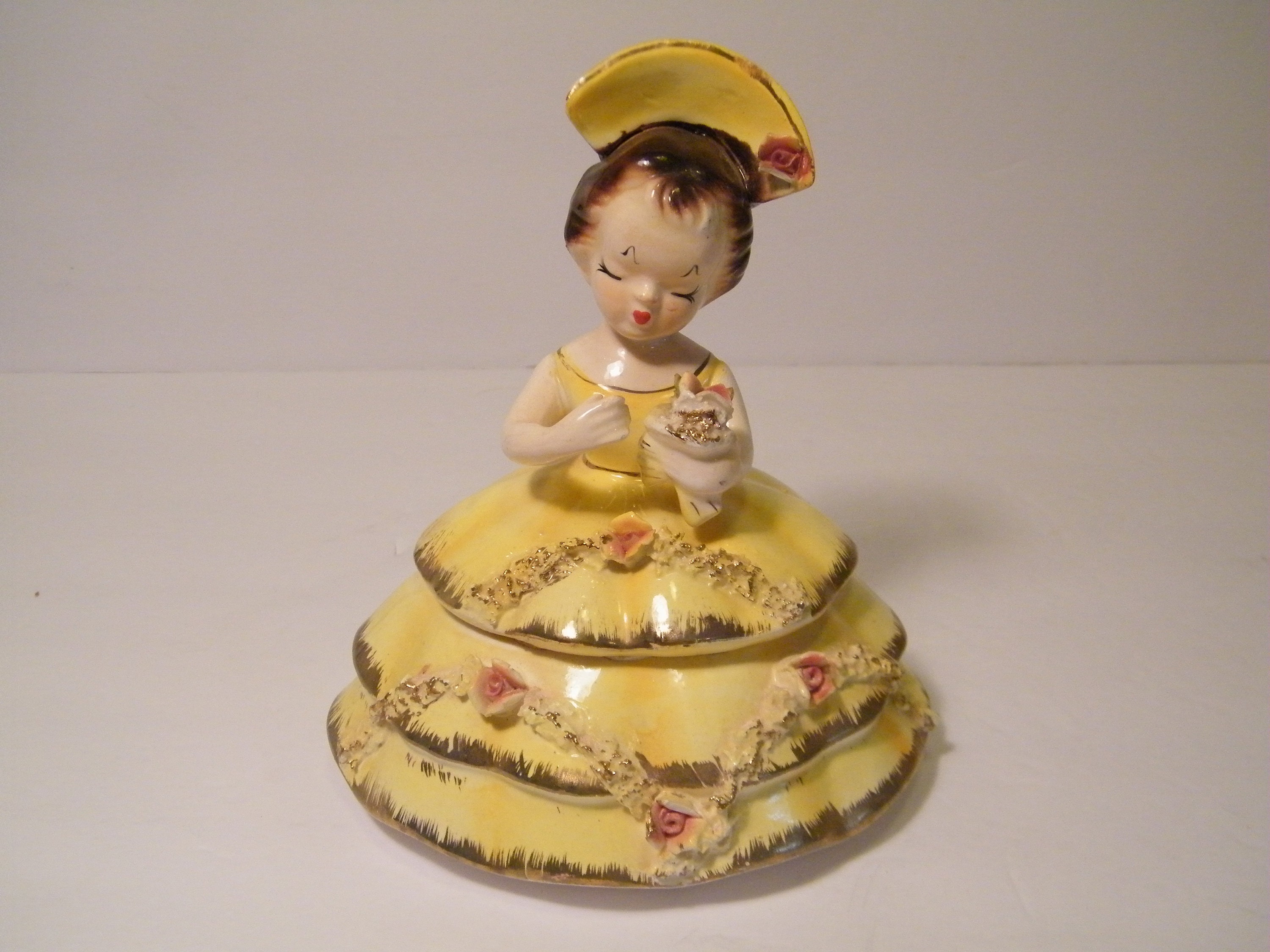 How To Clean Unglazed Ceramic Figurines