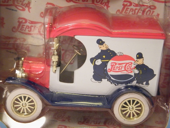 1912 Pepsi Cola Ford Delivery Car Limited Edition by Gearbox NIB