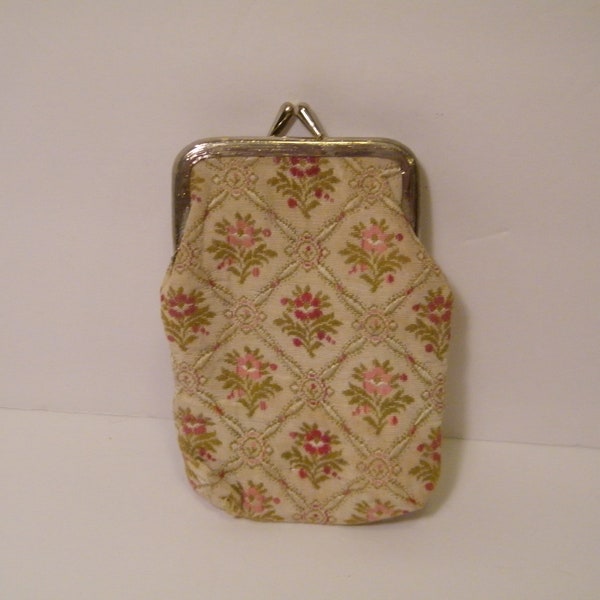 Vintage Quilted Coin Purse in Yellow and Pink floral pattern, Retro 1960s Change bag, also make small makeup purse,