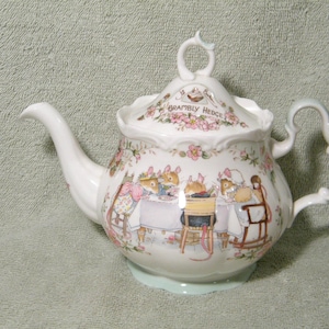 Brambly Hedge Teapot - Etsy