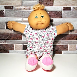 Cabbage Patch Baby in preemie onesie, Vintage 1985 USED Doll with Tag 78, 82, measures 15 inch tall, age marks from previous play.