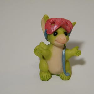 Cute Pocket Dragon &quot;It&#39;s me&quot; by Real Musgrave 1997, Vintage Collectible mini sculpture with label on base, 2 inches tall, no box