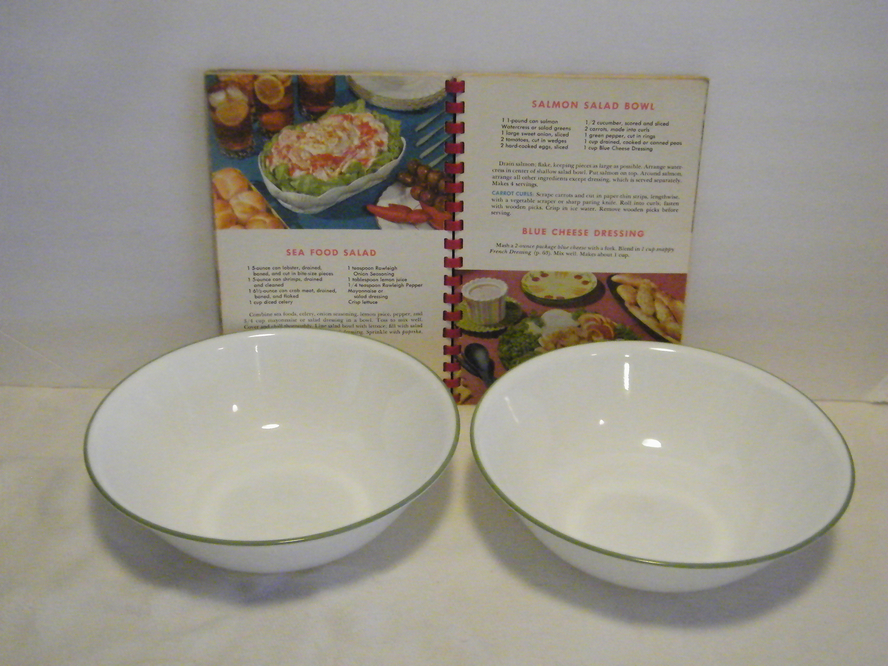 Corelle Vegetable Serving Bowls White With Green Trim, Vintage