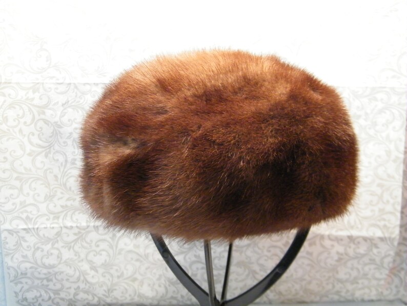 Winter wear Washington Mid Century cloche Vintage Mink Fur Tam Pillbox Hat designed by Lora for Juliius Garfincke and Co