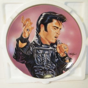 Elvis Blues and Black Leather Collector Plate in Original Box, Vintage 1991 Delphi collectible decorative plate featuring the King of Rock