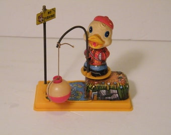 1950s Fishing Duck Tin Wind Up Toy, Vintage Made in Japan Hard to Find collectible working toy,