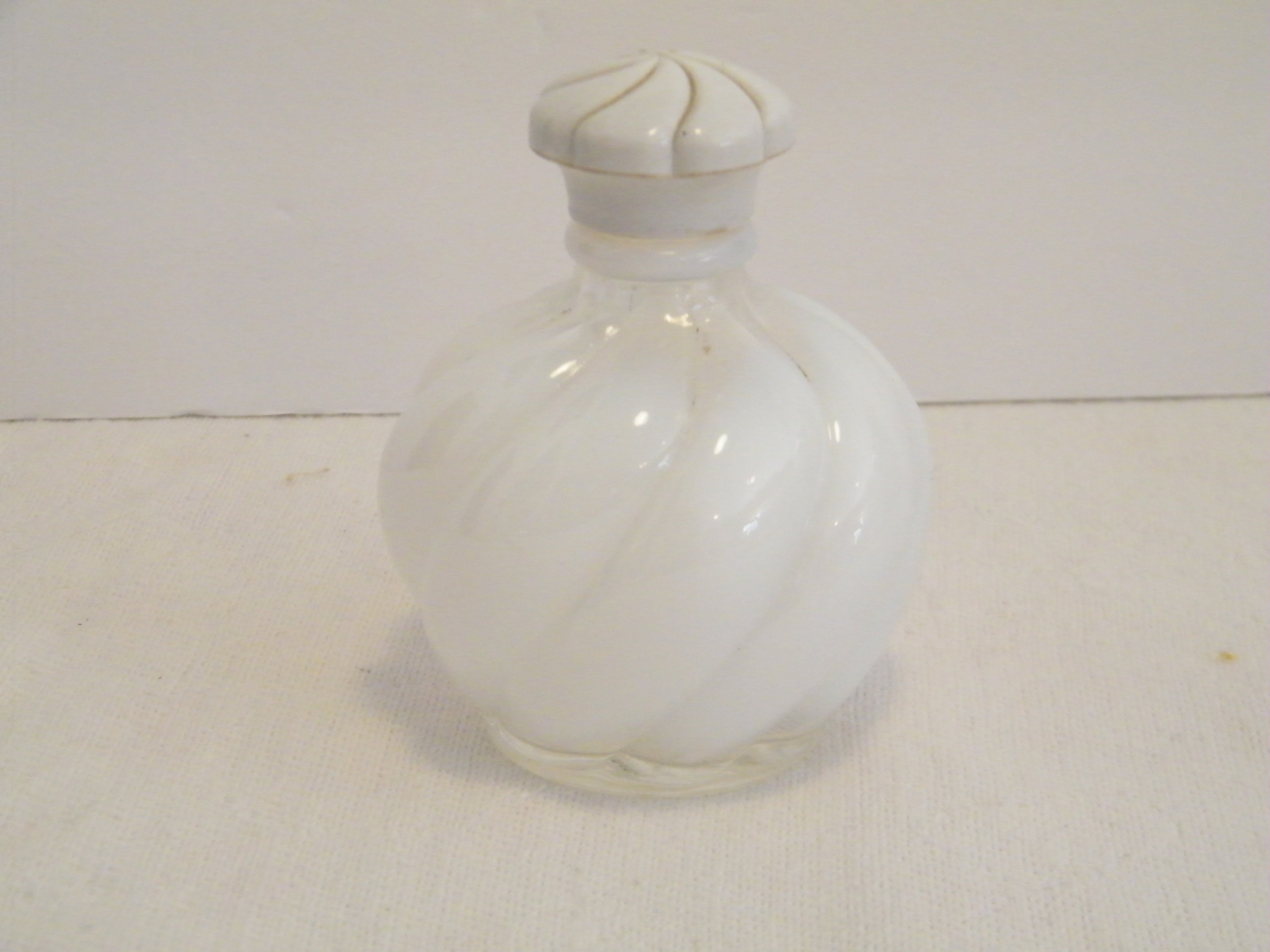 トールペイント作品　Perfume Bottles picture1.jpg