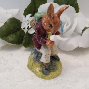 Billie Bunnykins From Royal Doulton 1972, In Cooling Off Figurine, Vintage D83 1972,  Easter gift decor, Excellent Condition, collectible