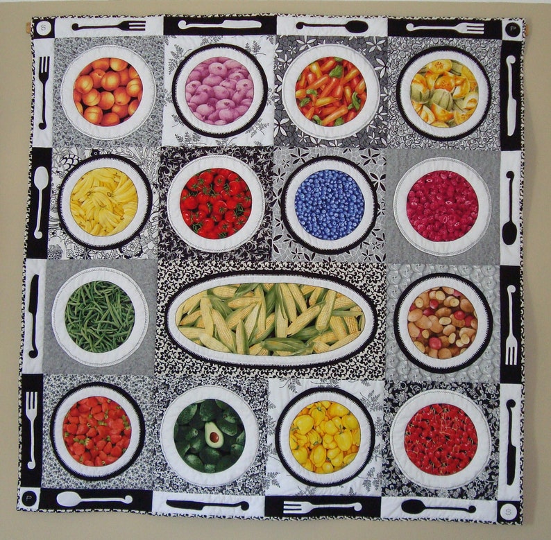 Black & White and Food All Over quilt pattern image 1