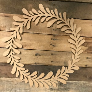 Wood Wreath Cutout: DIY Craft, Holiday Decor
