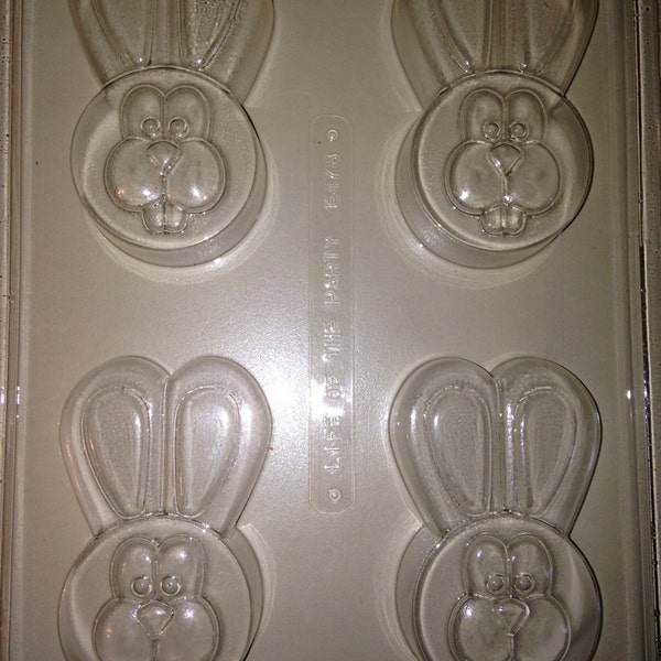 E478 - Chocolate Easter Cookie Mold - Easter Bunnies Rabbit Kids Soap Mold