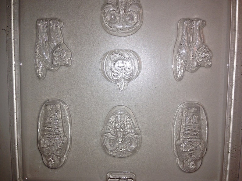 Halloween Assorted Miniatures Chocolate Novelty Mold H1
