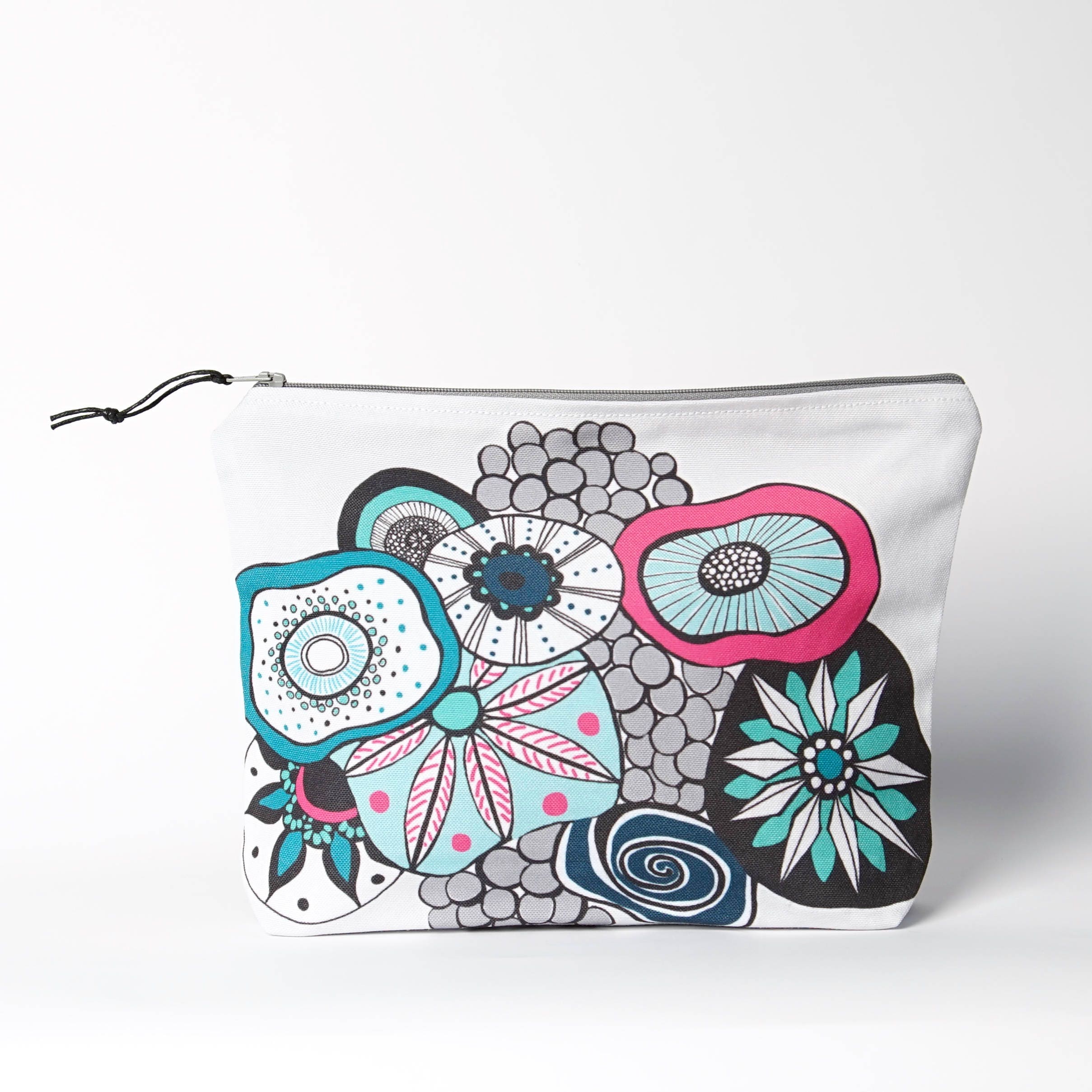 large travel organiser
