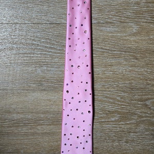 Swarovski Rhinestone Necktie Pink