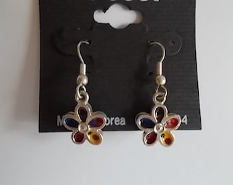 Vintage Dangling Metal Enamel Flower Earrings