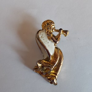 Vintage Metal White Enamel  And Gold Tone Angel With Wings Christmas Brooch