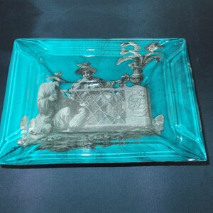 Vintage Glass Art Picture Ashtray