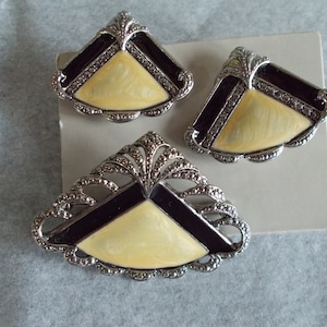 Vintage Avon Filigree Faux Marcasite Fan Brooch And Pierced Earrings