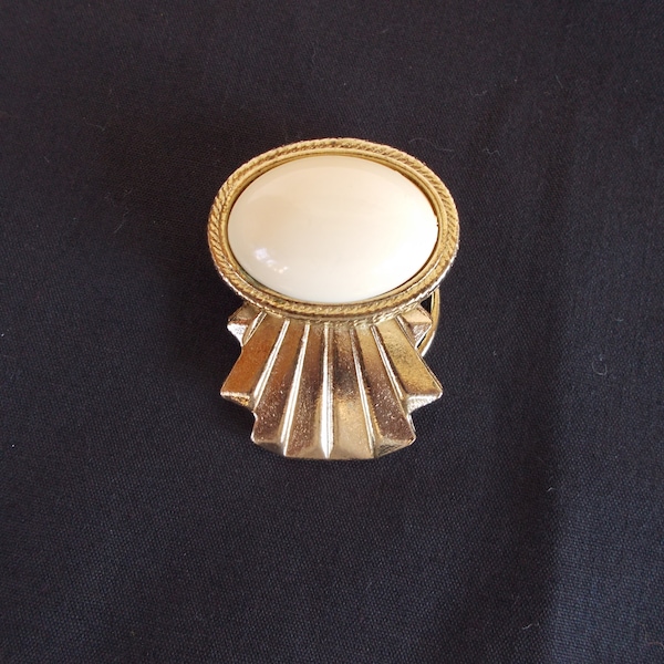 Vintage Ornate  Gold Tone Cream Color  White Bead Sweater Clip