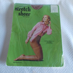 Vintage Stretch Sheer Beige Pet/ Med Pantyhose New In Package