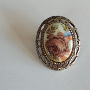 Vintage Ceramic And Metal  Brown Rose  Floral Brooch