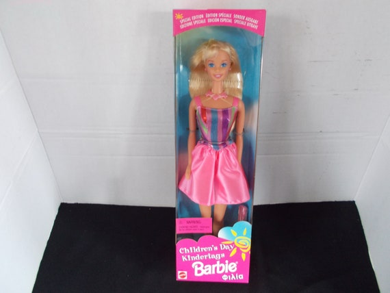 ヴィンテージBarbie Vintage 1997 Children's Day Kindertags Barbie New in Box - Etsy
