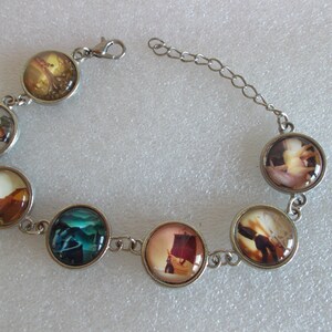 Vintage Metal And Plastic Picture  Charm Bracelet