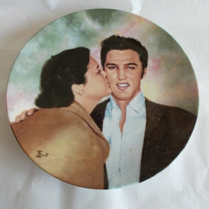 Vintage 1990 Plate 5 Elvis And Gladys By Bruce Emmett 8 1/2 x 8 1/2 With Paper Work 5372A
