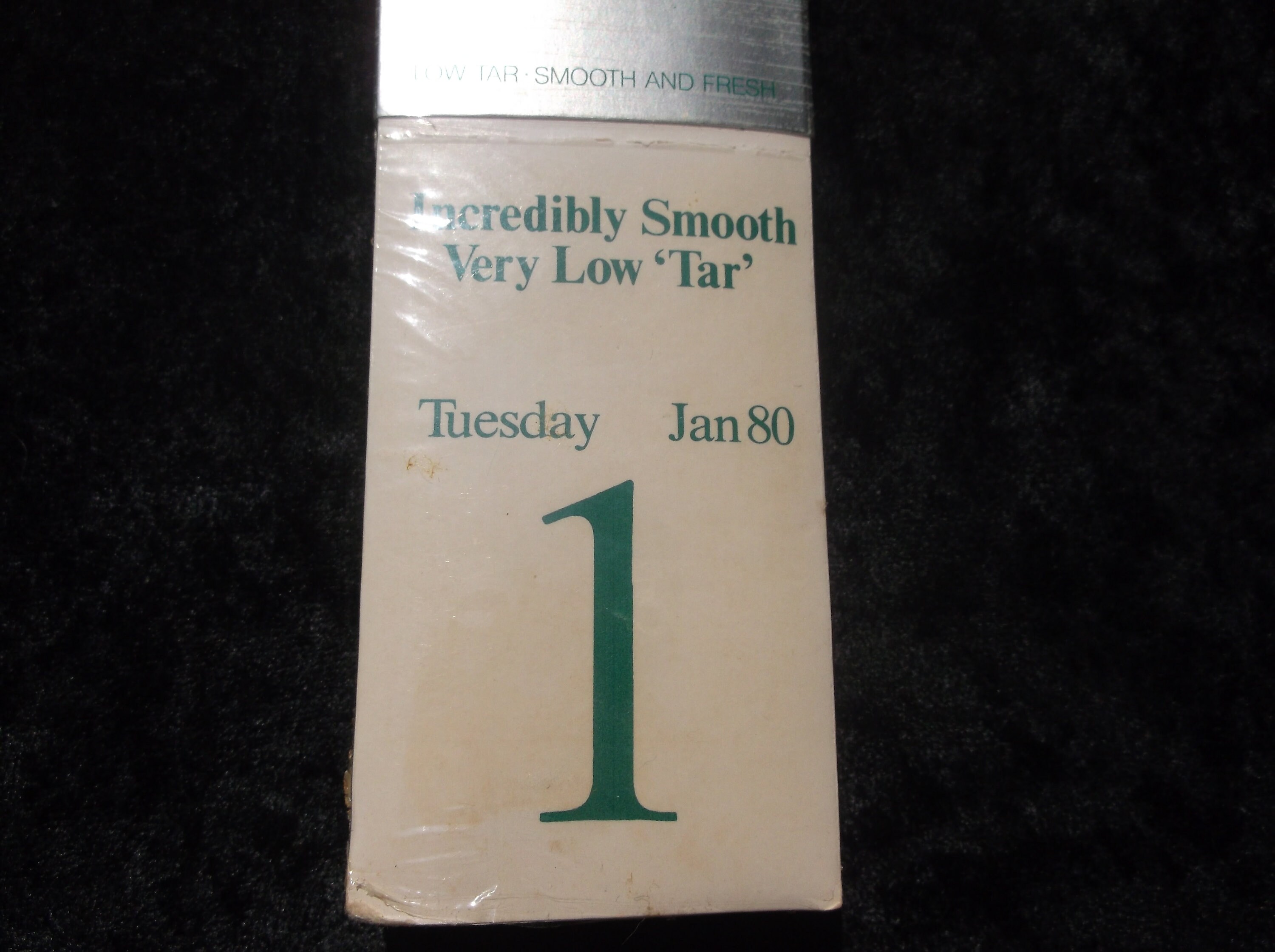 Kool & Mild Today Cigarettes 1980s Print Advertisement 1987 Legs Swim