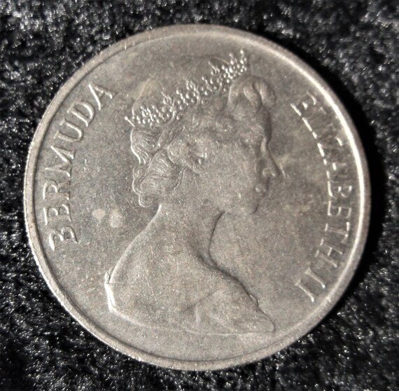 ＱＵＥＥＮ　ＥＬＩＺＡＢＥＴＨ　ＴＨＥ　ＳＥＣＯＮＤ Queen Elizabeth II