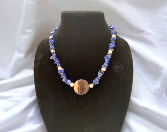 Calm Down Agate Necklace