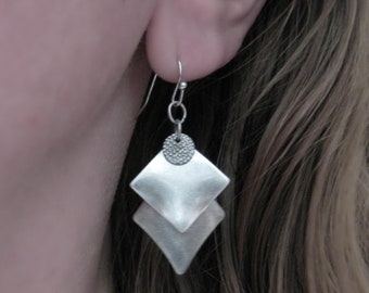 Satin Silver Geometric Earrings: Wavy Diamond Layered Dangles