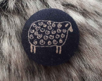 Sheep button - Hand made