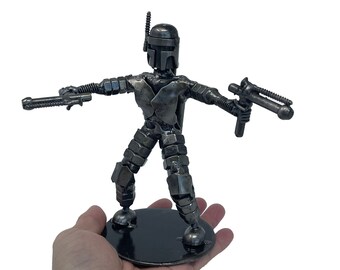 Mandalorian Inspired Sculpture 6.5 inches high. 100% handcrafted sculpture. Best gift for people who love sci-fi movie!