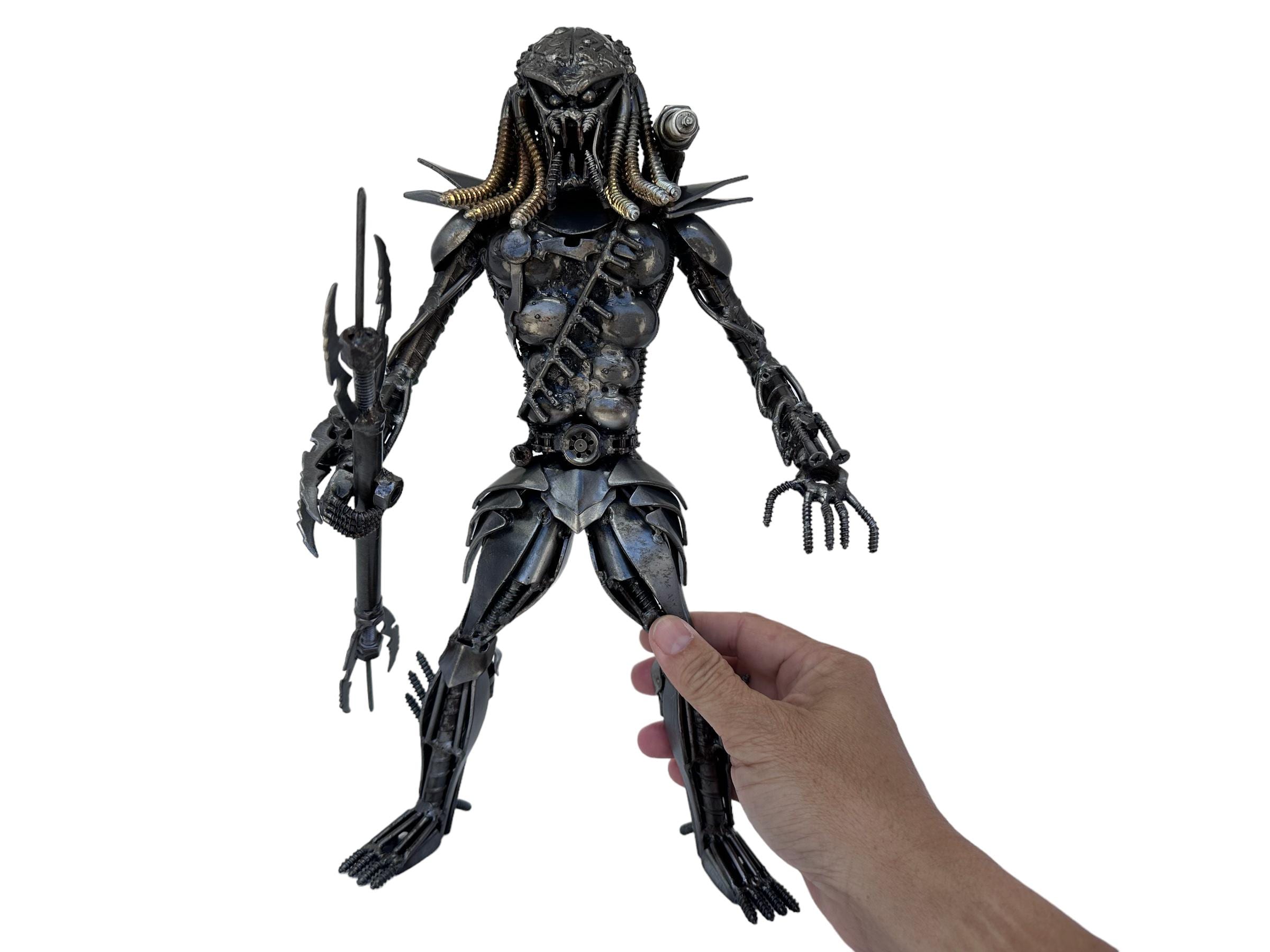 Predator scrap metal art - Etsy 日本