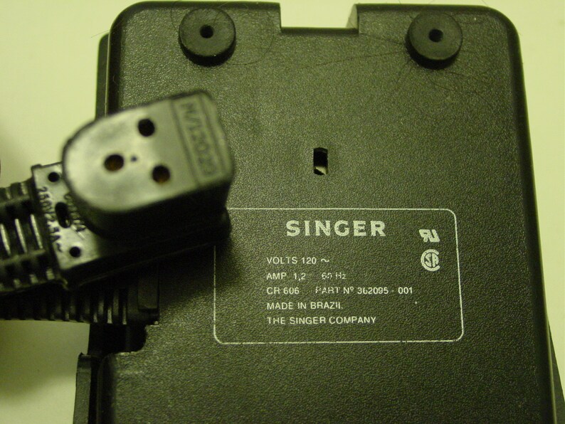 3-Pin Connector Vintage Singer Sewing Machine Foot Speed Motor Controller Pedal CR 606-B PN 362095-001