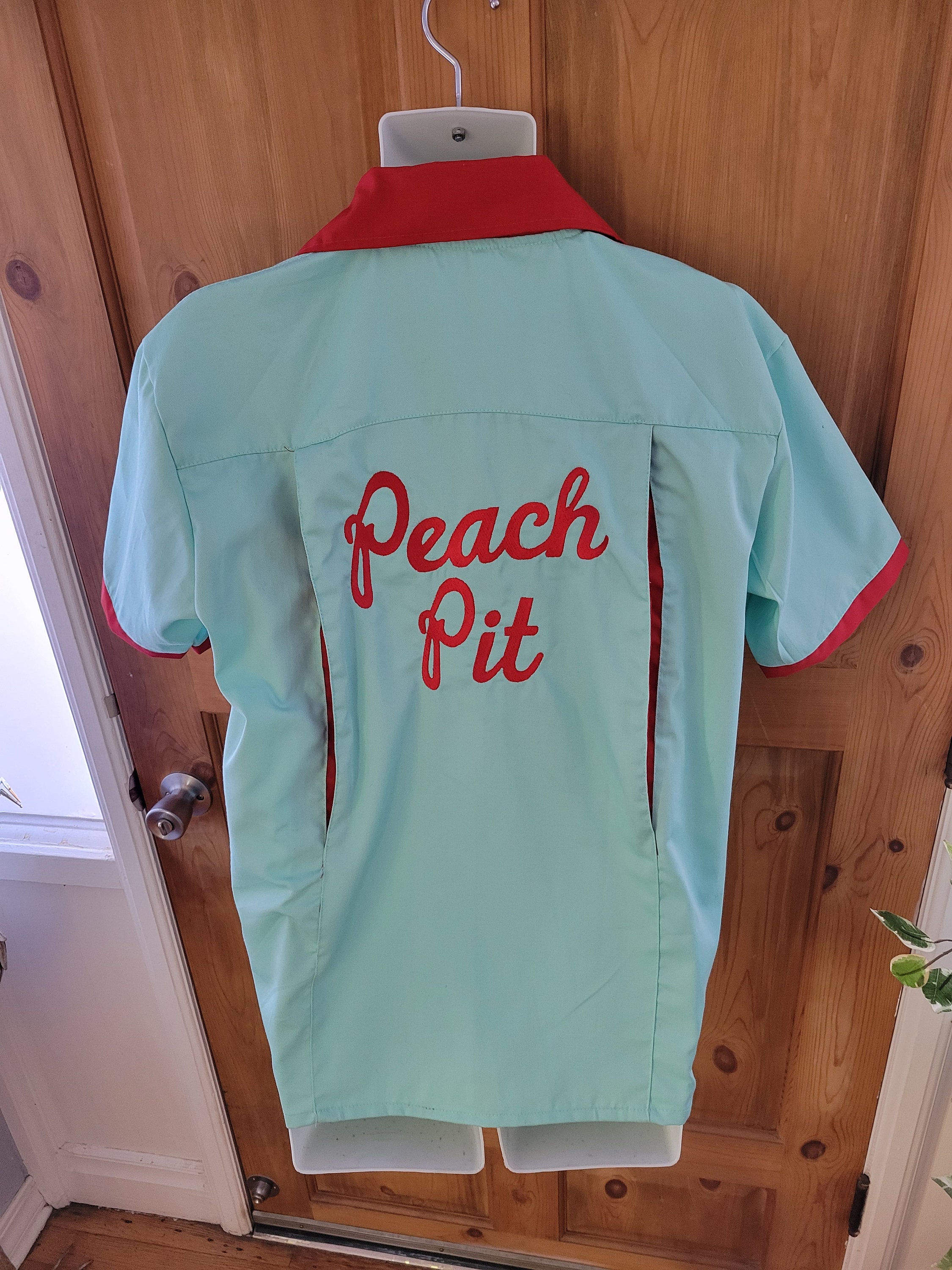 Peach pit shirt hot sale