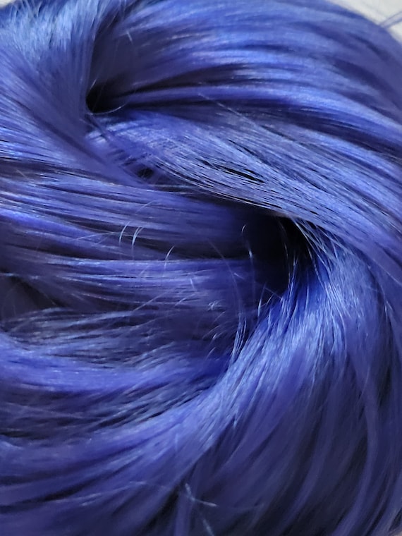 Bambola Nines d'Onil 30 cm - Mia ARTICOLATA - Mia con capelli lisci viola con frangia - Senza
