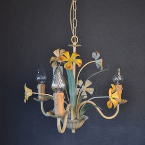 Beautiful Toleware Chandelier (2022013)
