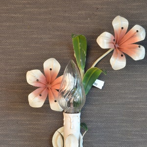 Italian tole Flower sconce with pink flowers (18090)