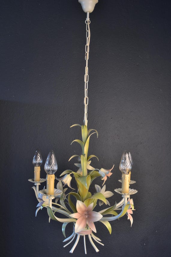 Charming Tole Flower Chandelier with Pink Flowers(2022114)