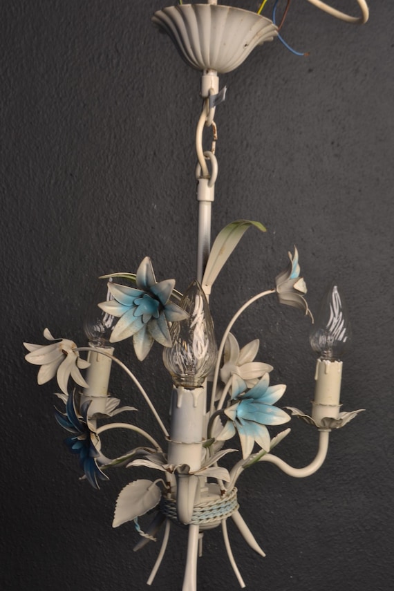 Beautiful tole flower chandelier with blue flowers (2022107)