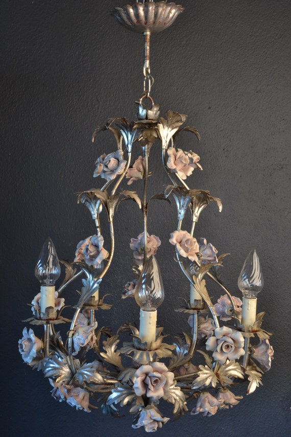 Beautiful Tole Flower Chandelier with pink Flowers(2022069)