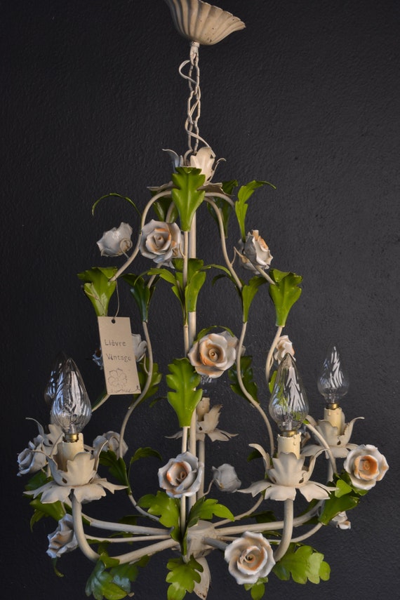 Beautiful Tole Flower Chandelier (2022032)