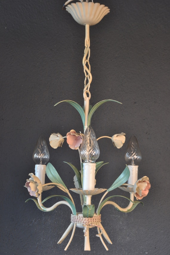 Beautiful tole Flower Chandelier with pink flowers  (2022003)