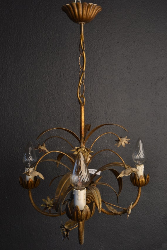 Beautiful Vintage Chandelier with flowers (2022048)