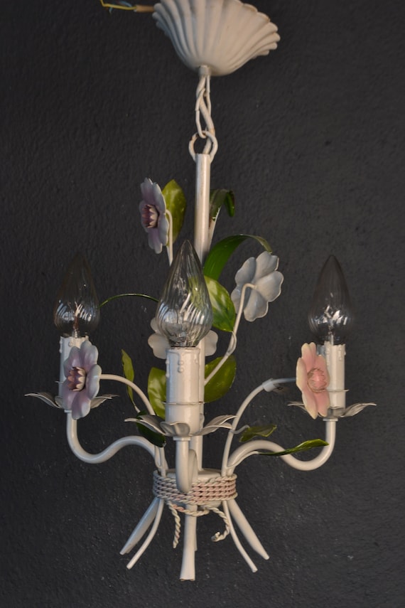 Beautiful tole flower chandelier (17043)