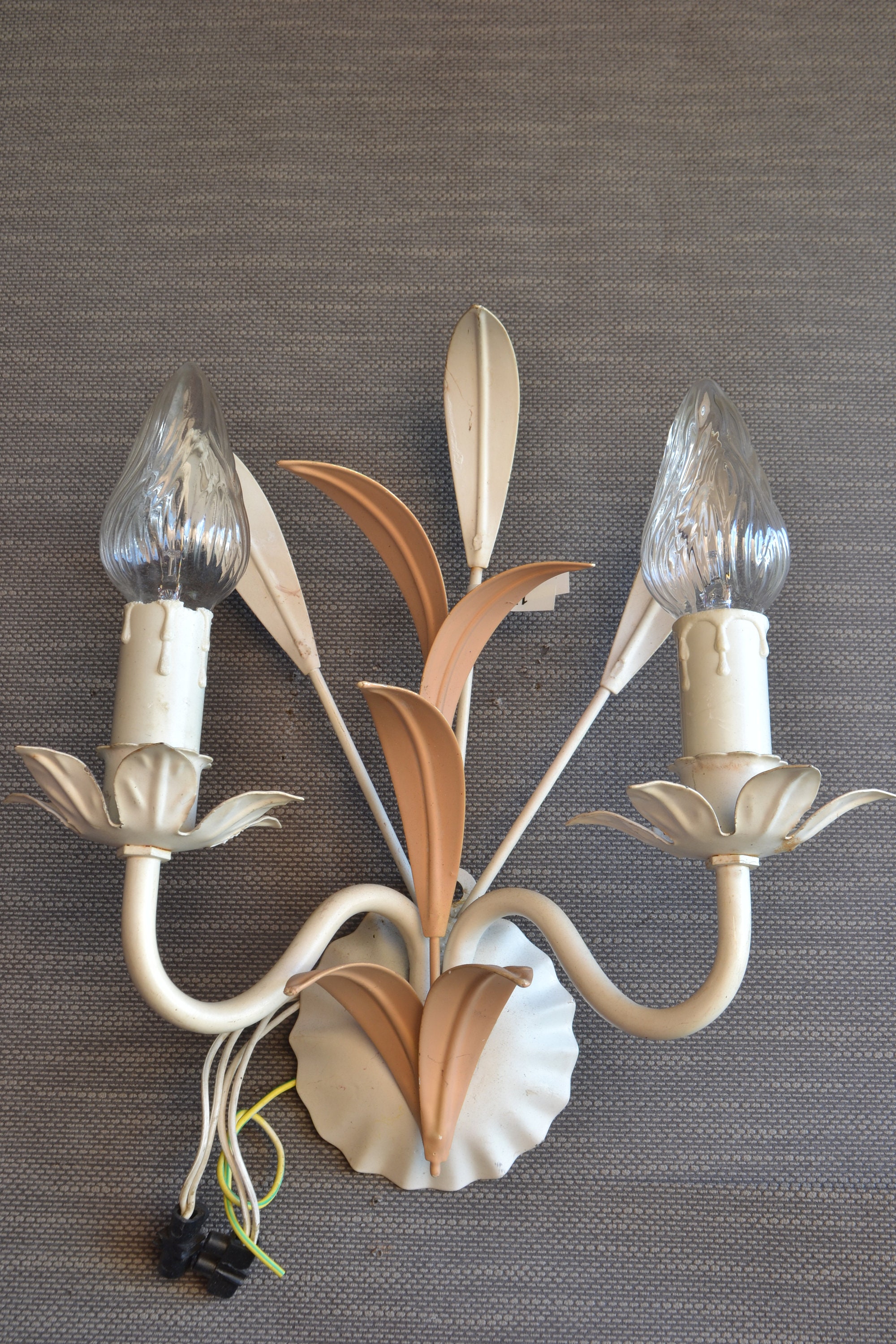 Italian tole Flower sconce (17108)