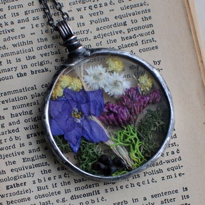 Terrarium Jewelry, Botanical Necklace, Flower Jewelry, Pressed Flower Necklace, Stained Glass Jewelry, MARIAELA image 2